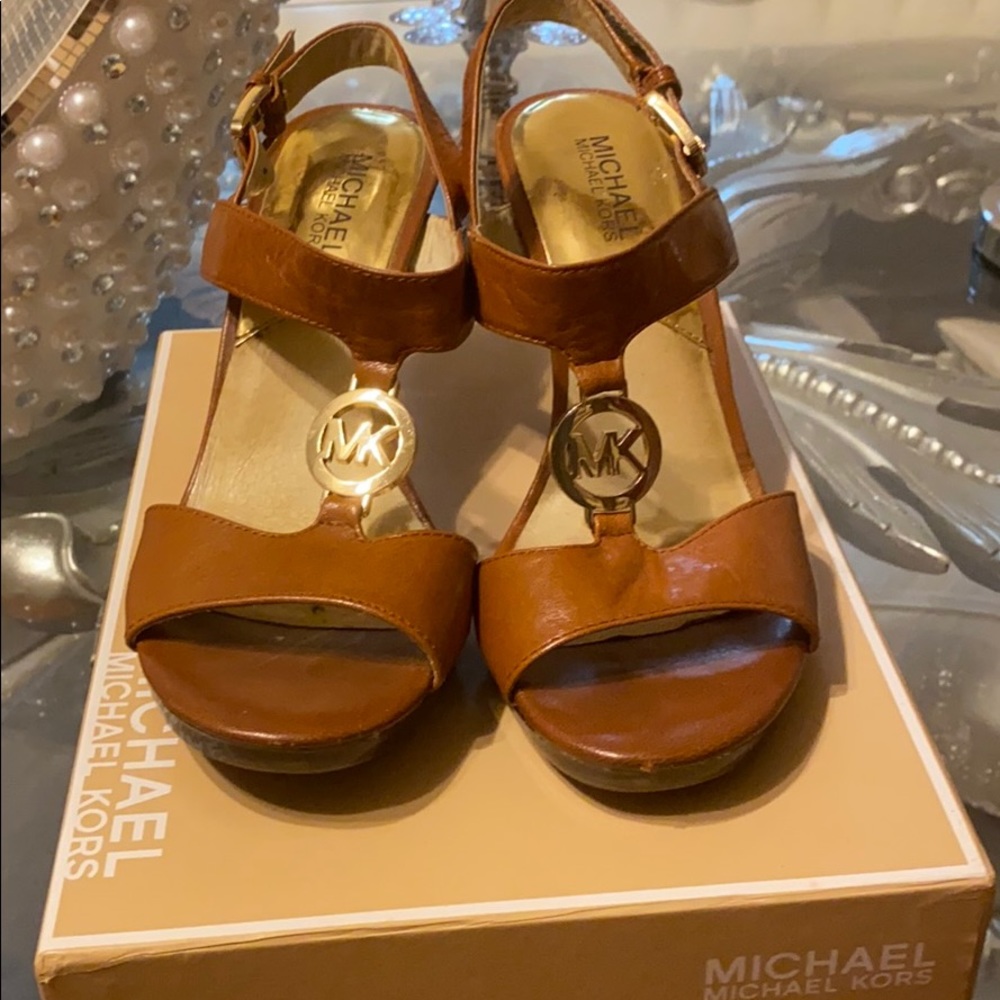 Michael Kors brown MK